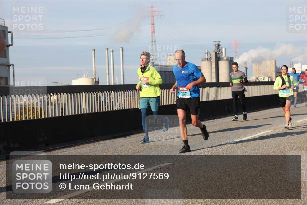 03.10.2025 - Köhlbrandbrückenlauf Lena Gebhardt http://msf.ph/oto/9127569 03.10.2025 09:47:27 Position 2 1543 meine-sportfotos.de