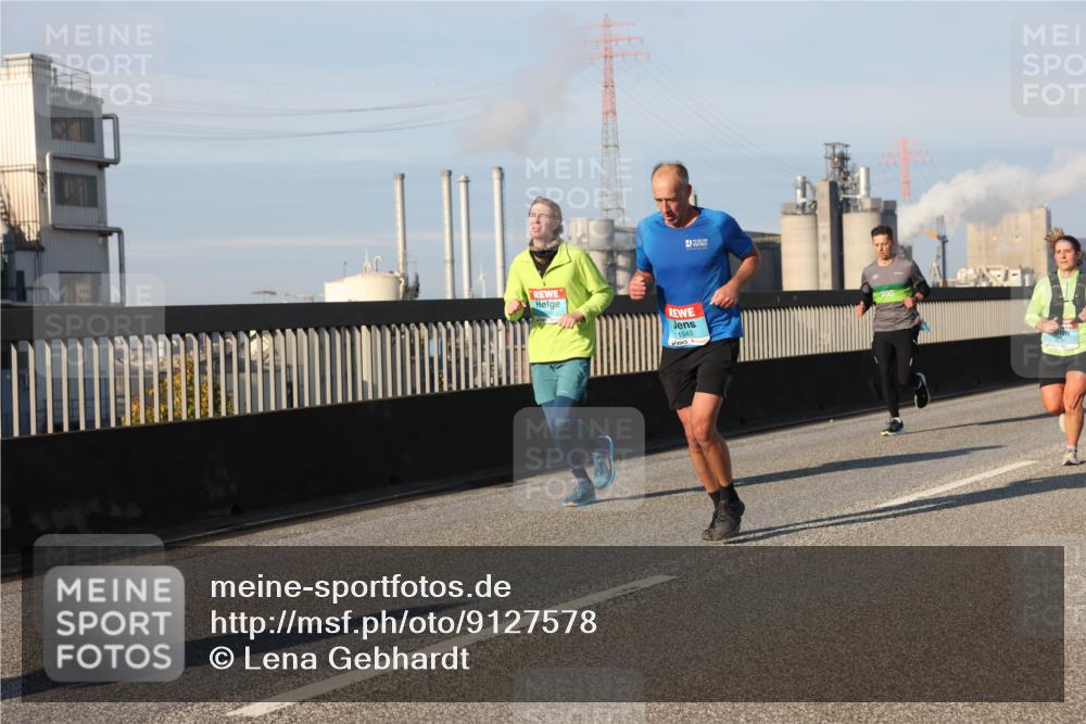 03.10.2025 - Köhlbrandbrückenlauf Lena Gebhardt http://msf.ph/oto/9127578 03.10.2025 09:47:27 Position 2 1543 meine-sportfotos.de