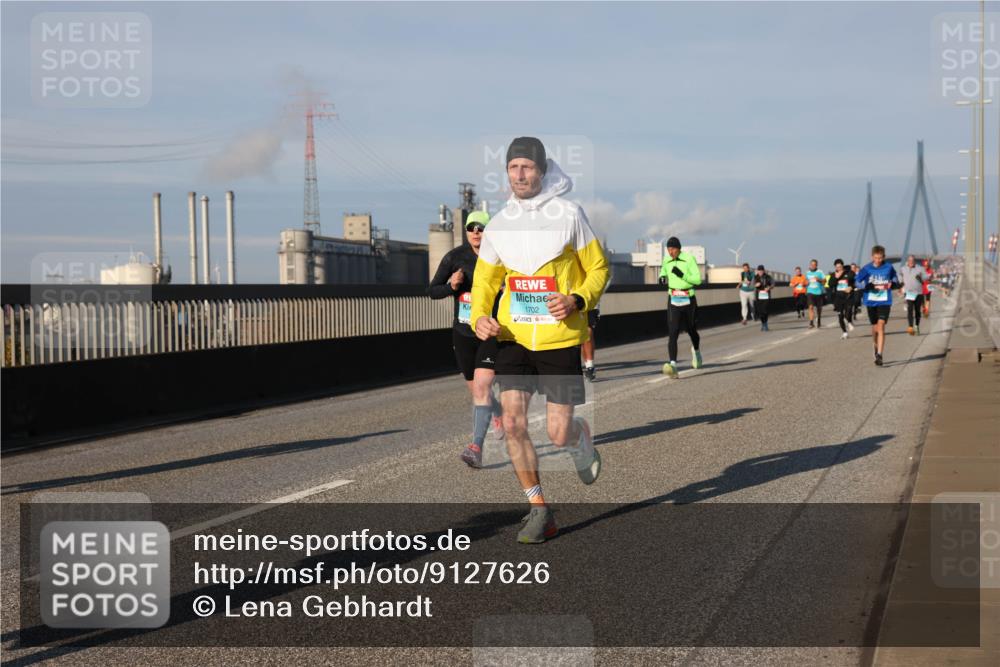03.10.2025 - Köhlbrandbrückenlauf Lena Gebhardt http://msf.ph/oto/9127626 03.10.2025 09:47:30 Position 2 1702 meine-sportfotos.de