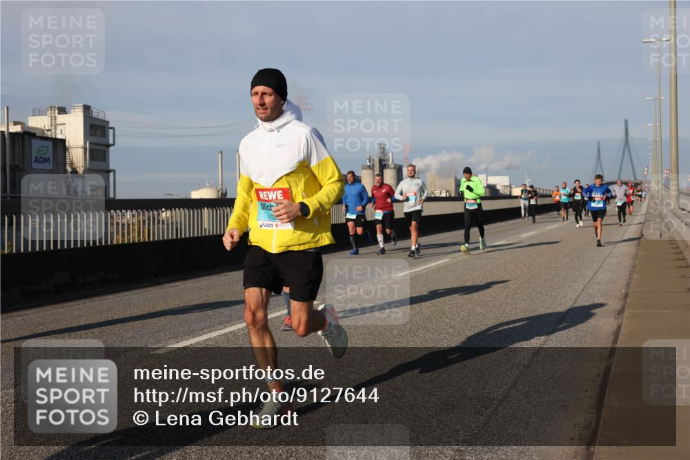 03.10.2025 - Köhlbrandbrückenlauf Lena Gebhardt http://msf.ph/oto/9127644 03.10.2025 09:47:31 Position 2 1702 meine-sportfotos.de