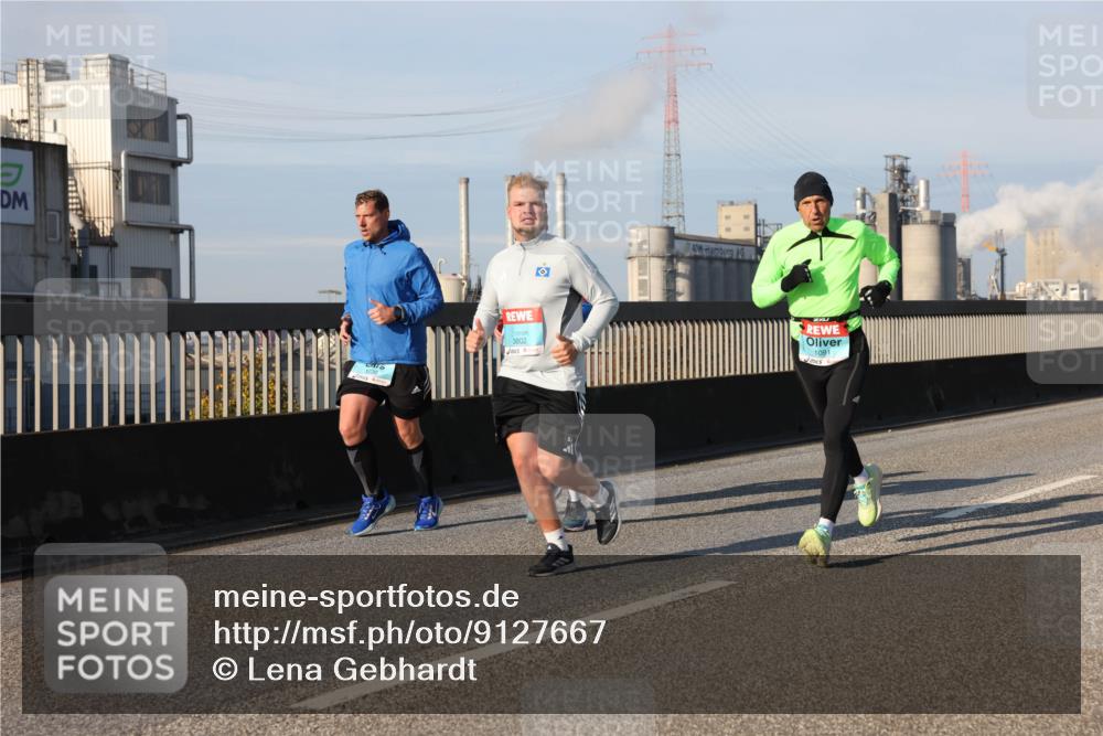 03.10.2025 - Köhlbrandbrückenlauf Lena Gebhardt http://msf.ph/oto/9127667 03.10.2025 09:47:33 Position 2 3802, 1091 meine-sportfotos.de