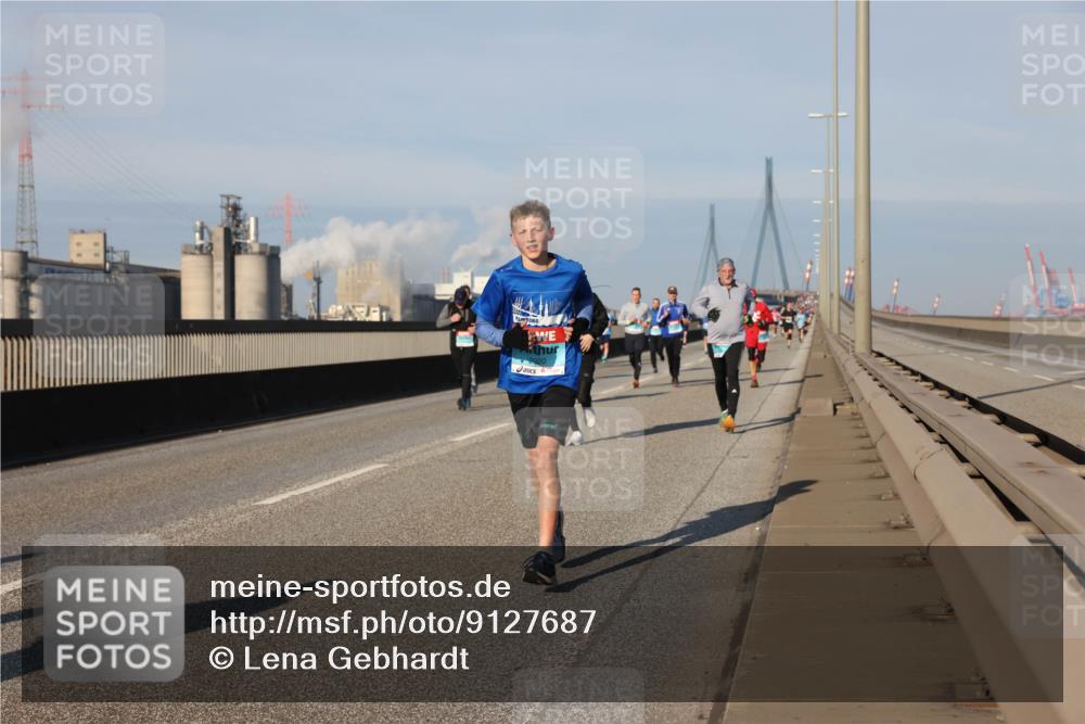 03.10.2025 - Köhlbrandbrückenlauf Lena Gebhardt http://msf.ph/oto/9127687 03.10.2025 09:47:35 Position 2 2920 meine-sportfotos.de