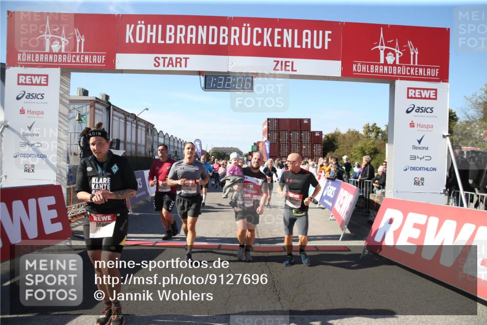 03.10.2025 - Köhlbrandbrückenlauf Jannik Wohlers http://msf.ph/oto/9127696 03.10.2025 13:32:07 Ziel 4443, 4985, 5155, 5238, 5246, 5247, 5248, 5921, 5922, 5923, 6076, 6126, 6146, 6460 meine-sportfotos.de