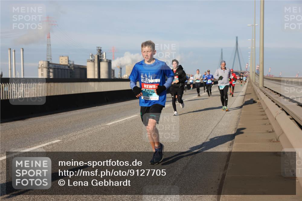 03.10.2025 - Köhlbrandbrückenlauf Lena Gebhardt http://msf.ph/oto/9127705 03.10.2025 09:47:35 Position 2 2020 meine-sportfotos.de