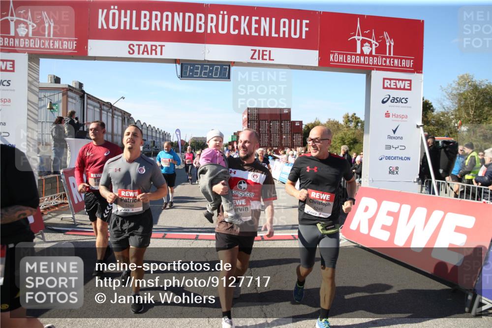 03.10.2025 - Köhlbrandbrückenlauf Jannik Wohlers http://msf.ph/oto/9127717 03.10.2025 13:32:07 Ziel 4443, 4985, 5155, 5238, 5246, 5247, 5248, 5921, 5922, 5923, 6076, 6126, 6146, 6460 meine-sportfotos.de