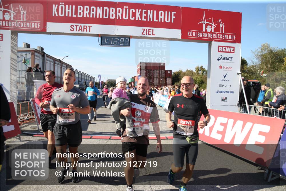 03.10.2025 - Köhlbrandbrückenlauf Jannik Wohlers http://msf.ph/oto/9127719 03.10.2025 13:32:08 Ziel 4443, 4985, 5155, 5238, 5246, 5247, 5248, 5820, 5921, 5922, 5923, 6076, 6126, 6146, 6460 meine-sportfotos.de