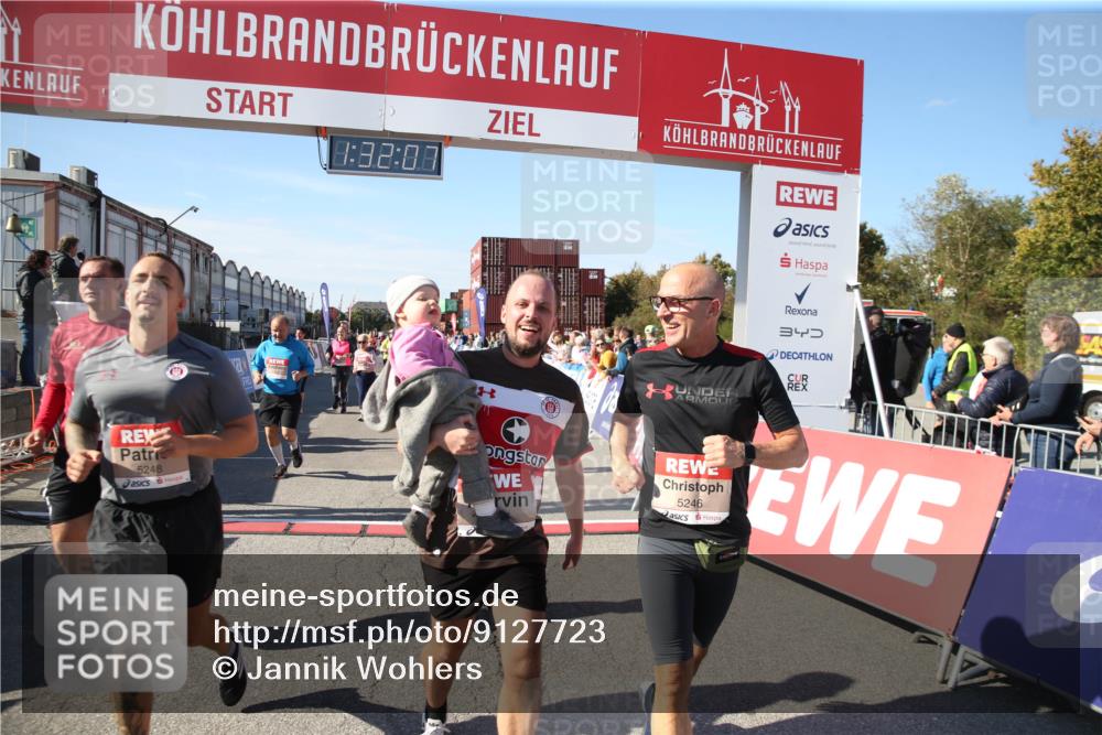 03.10.2025 - Köhlbrandbrückenlauf Jannik Wohlers http://msf.ph/oto/9127723 03.10.2025 13:32:08 Ziel 4443, 4985, 5155, 5238, 5246, 5247, 5248, 5820, 5921, 5922, 5923, 6076, 6126, 6146, 6460 meine-sportfotos.de
