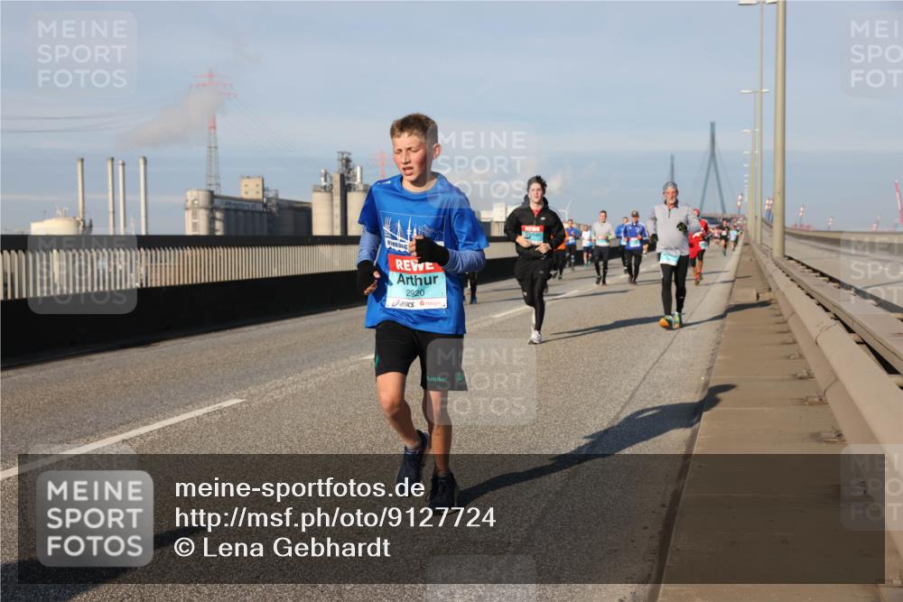 03.10.2025 - Köhlbrandbrückenlauf Lena Gebhardt http://msf.ph/oto/9127724 03.10.2025 09:47:36 Position 2 2920 meine-sportfotos.de