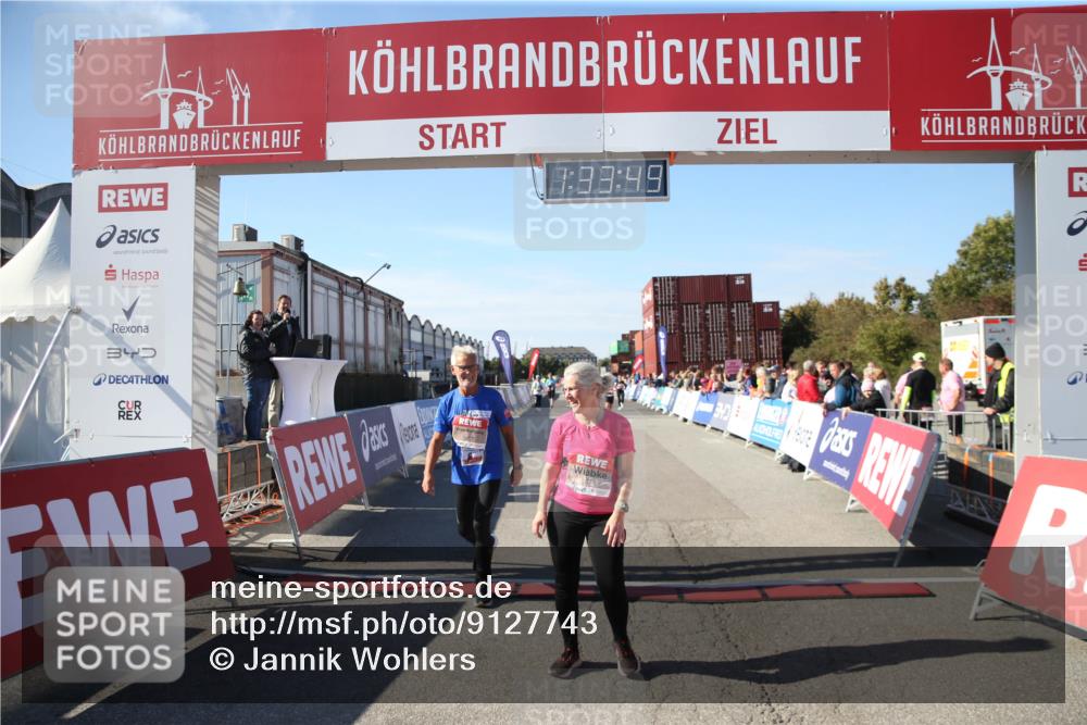 03.10.2025 - Köhlbrandbrückenlauf Jannik Wohlers http://msf.ph/oto/9127743 03.10.2025 13:33:50 Ziel 5074, 5077, 5367, 5579, 6734 meine-sportfotos.de