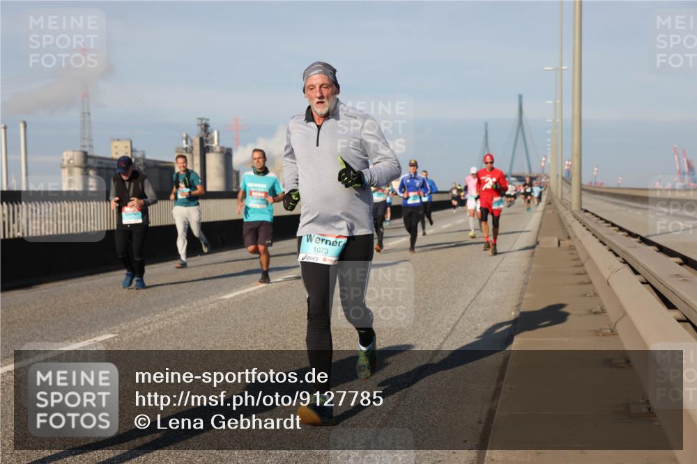 03.10.2025 - Köhlbrandbrückenlauf Lena Gebhardt http://msf.ph/oto/9127785 03.10.2025 09:47:38 Position 2 1073 meine-sportfotos.de