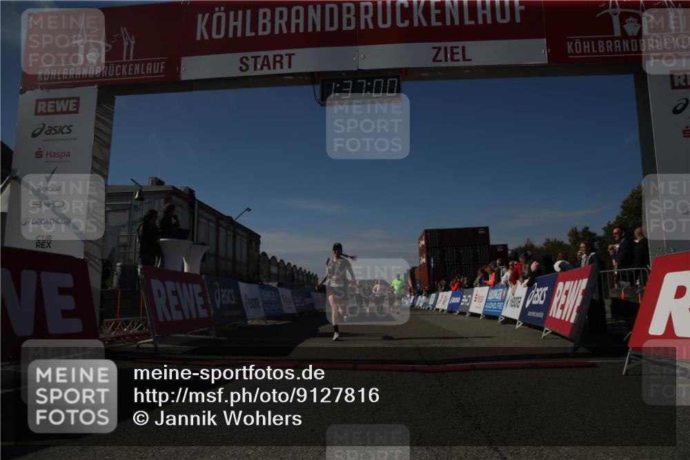 03.10.2025 - Köhlbrandbrückenlauf Jannik Wohlers http://msf.ph/oto/9127816 03.10.2025 13:37:01 Ziel 5287, 5313, 5507, 5592, 5808, 6104 meine-sportfotos.de