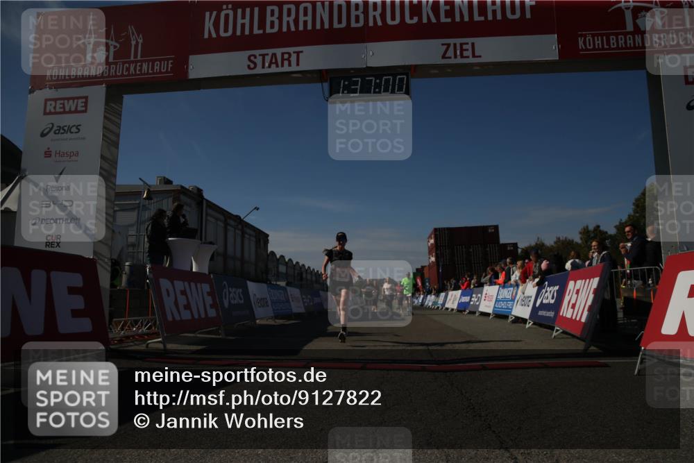 03.10.2025 - Köhlbrandbrückenlauf Jannik Wohlers http://msf.ph/oto/9127822 03.10.2025 13:37:01 Ziel 5287, 5313, 5507, 5592, 5808, 6104 meine-sportfotos.de
