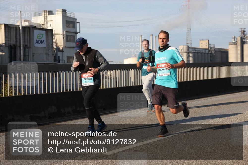 03.10.2025 - Köhlbrandbrückenlauf Lena Gebhardt http://msf.ph/oto/9127832 03.10.2025 09:47:40 Position 2 1457, 1141 meine-sportfotos.de