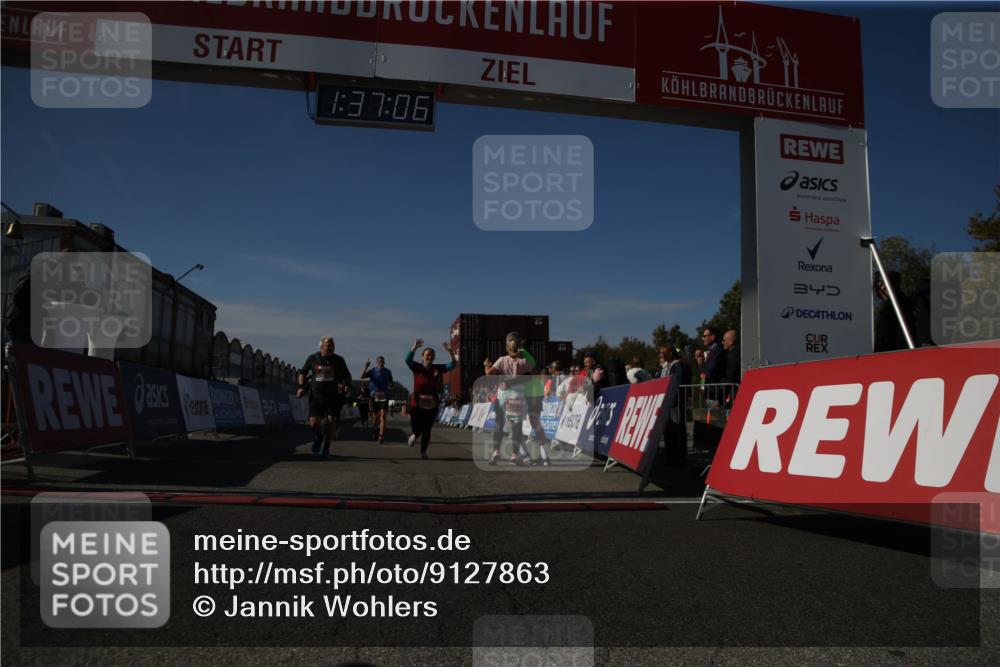 03.10.2025 - Köhlbrandbrückenlauf Jannik Wohlers http://msf.ph/oto/9127863 03.10.2025 13:37:06 Ziel 5262, 5287, 5303, 5507, 5592, 6104, 6380, 6381 meine-sportfotos.de