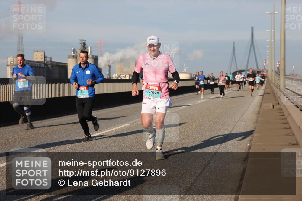 03.10.2025 - Köhlbrandbrückenlauf Lena Gebhardt http://msf.ph/oto/9127896 03.10.2025 09:47:44 Position 2 2944, 1321 meine-sportfotos.de