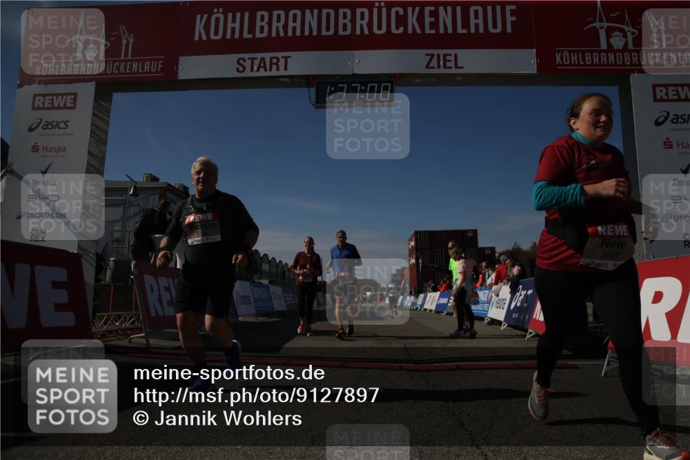 03.10.2025 - Köhlbrandbrückenlauf Jannik Wohlers http://msf.ph/oto/9127897 03.10.2025 13:37:09 Ziel 5262, 5303, 5466, 5507, 5576, 5592, 6104, 6380, 6381, 6521 meine-sportfotos.de