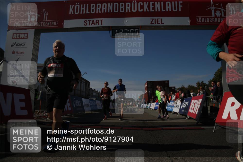 03.10.2025 - Köhlbrandbrückenlauf Jannik Wohlers http://msf.ph/oto/9127904 03.10.2025 13:37:09 Ziel 5262, 5303, 5466, 5507, 5576, 5592, 6104, 6380, 6381, 6521 meine-sportfotos.de