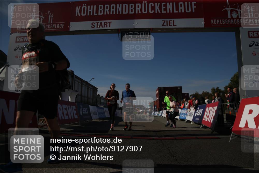 03.10.2025 - Köhlbrandbrückenlauf Jannik Wohlers http://msf.ph/oto/9127907 03.10.2025 13:37:09 Ziel 5262, 5303, 5466, 5507, 5576, 5592, 6104, 6380, 6381, 6521 meine-sportfotos.de