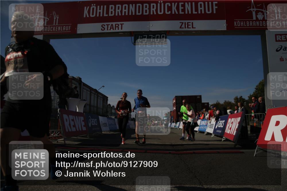 03.10.2025 - Köhlbrandbrückenlauf Jannik Wohlers http://msf.ph/oto/9127909 03.10.2025 13:37:10 Ziel 5262, 5303, 5466, 5507, 5576, 5592, 6104, 6380, 6381, 6521 meine-sportfotos.de