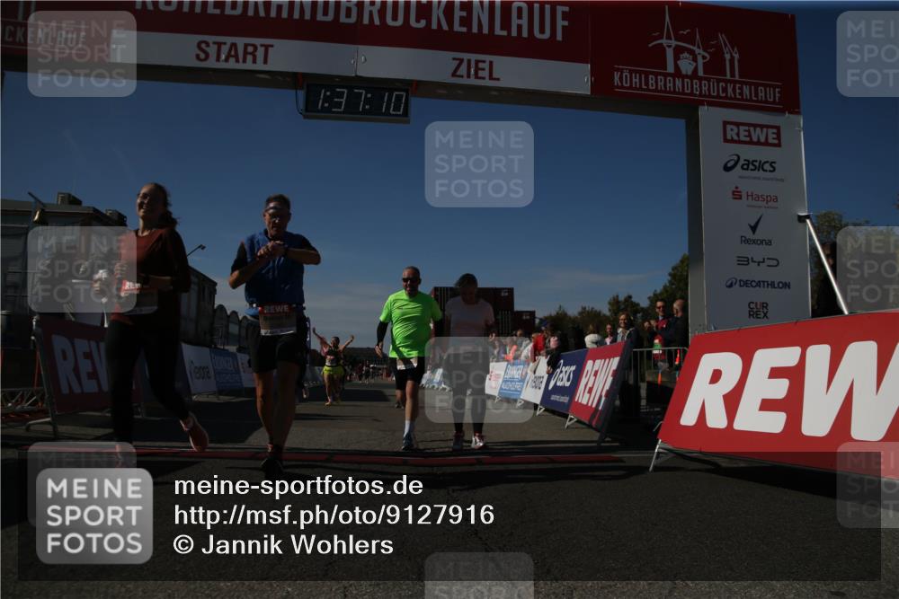 03.10.2025 - Köhlbrandbrückenlauf Jannik Wohlers http://msf.ph/oto/9127916 03.10.2025 13:37:11 Ziel 5143, 5262, 5303, 5466, 5507, 5576, 5592, 6104, 6380, 6381, 6521 meine-sportfotos.de