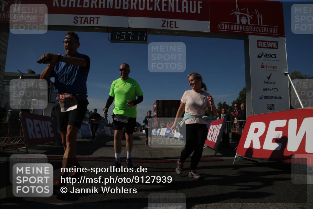 03.10.2025 - Köhlbrandbrückenlauf Jannik Wohlers http://msf.ph/oto/9127939 03.10.2025 13:37:12 Ziel 5143, 5262, 5303, 5466, 5507, 5576, 6104, 6380, 6381, 6521 meine-sportfotos.de