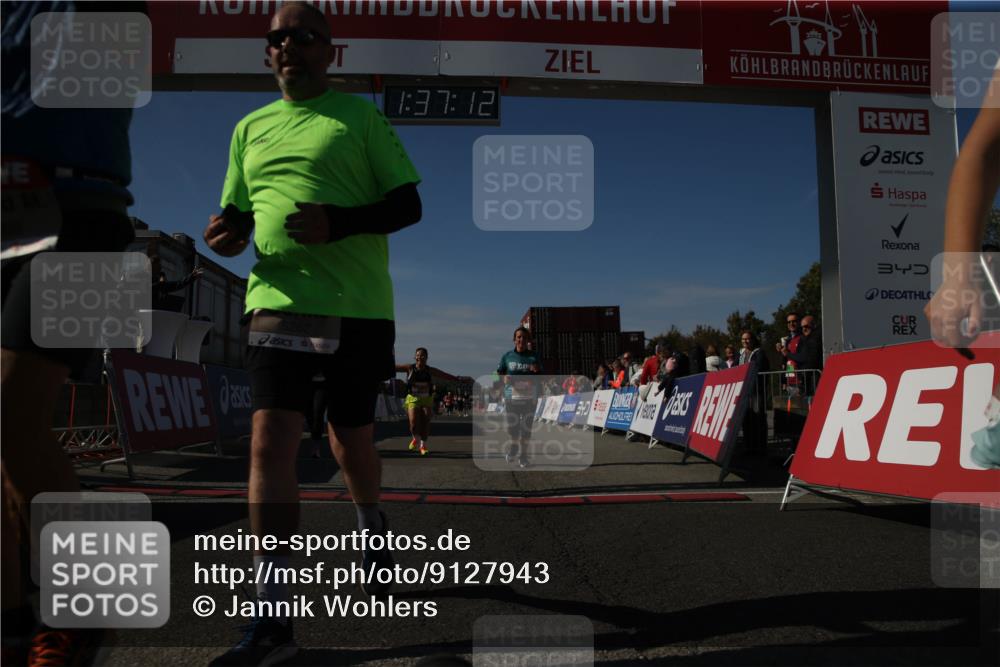03.10.2025 - Köhlbrandbrückenlauf Jannik Wohlers http://msf.ph/oto/9127943 03.10.2025 13:37:13 Ziel 5143, 5262, 5303, 5466, 5507, 5576, 6104, 6380, 6381, 6521 meine-sportfotos.de