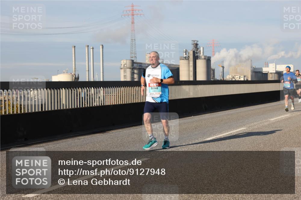 03.10.2025 - Köhlbrandbrückenlauf Lena Gebhardt http://msf.ph/oto/9127948 03.10.2025 09:47:47 Position 2 1351 meine-sportfotos.de