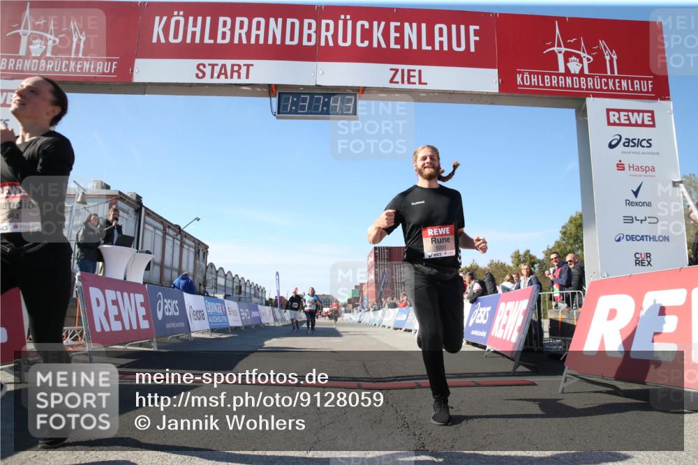 03.10.2025 - Köhlbrandbrückenlauf Jannik Wohlers http://msf.ph/oto/9128059 03.10.2025 13:37:44 Ziel 4014, 4611, 4863, 5201, 5305, 5384, 5420, 5756, 6295, 6402 meine-sportfotos.de