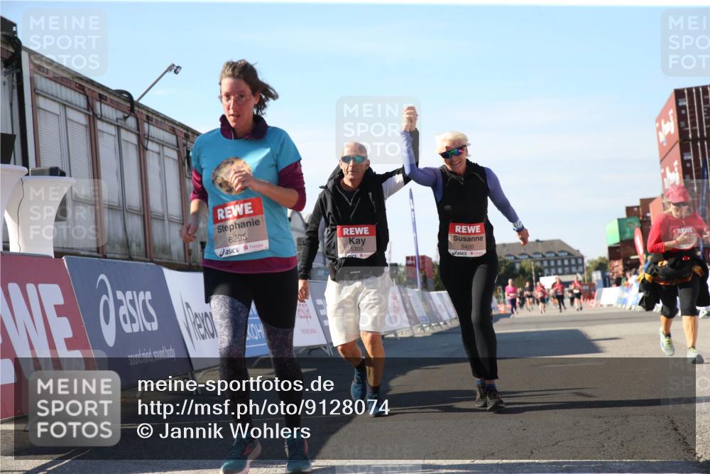 03.10.2025 - Köhlbrandbrückenlauf Jannik Wohlers http://msf.ph/oto/9128074 03.10.2025 13:37:49 Ziel 4014, 5201, 5305, 5384, 5420, 6295 meine-sportfotos.de