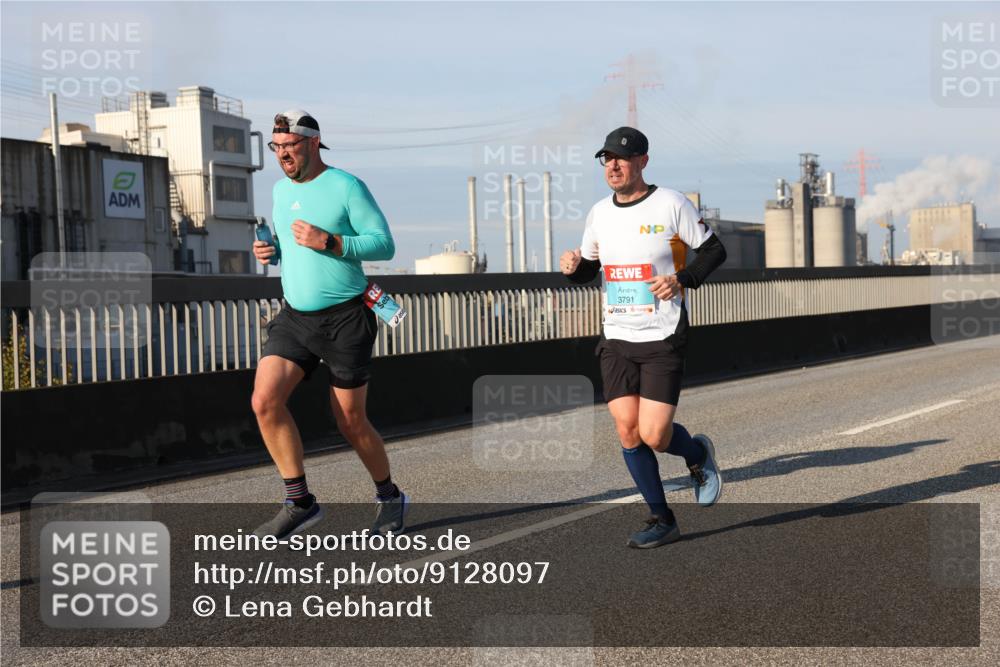 03.10.2025 - Köhlbrandbrückenlauf Lena Gebhardt http://msf.ph/oto/9128097 03.10.2025 09:48:00 Position 2 3791 meine-sportfotos.de