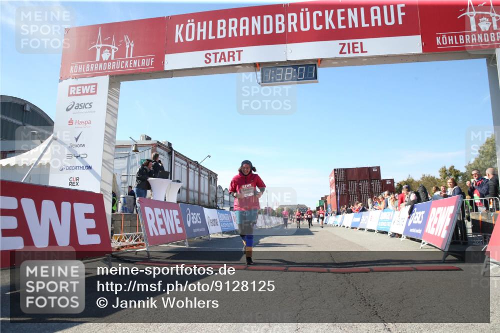 03.10.2025 - Köhlbrandbrückenlauf Jannik Wohlers http://msf.ph/oto/9128125 03.10.2025 13:38:02 Ziel 5188, 5343, 5409, 6515 meine-sportfotos.de