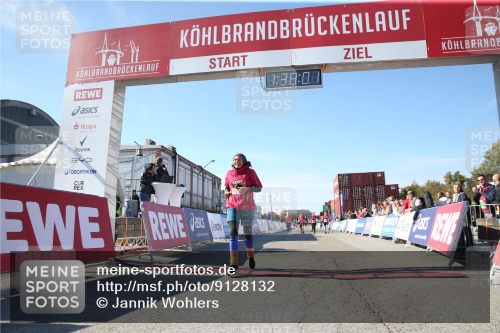03.10.2025 - Köhlbrandbrückenlauf Jannik Wohlers http://msf.ph/oto/9128132 03.10.2025 13:38:02 Ziel 5188, 5343, 5409, 6515 meine-sportfotos.de