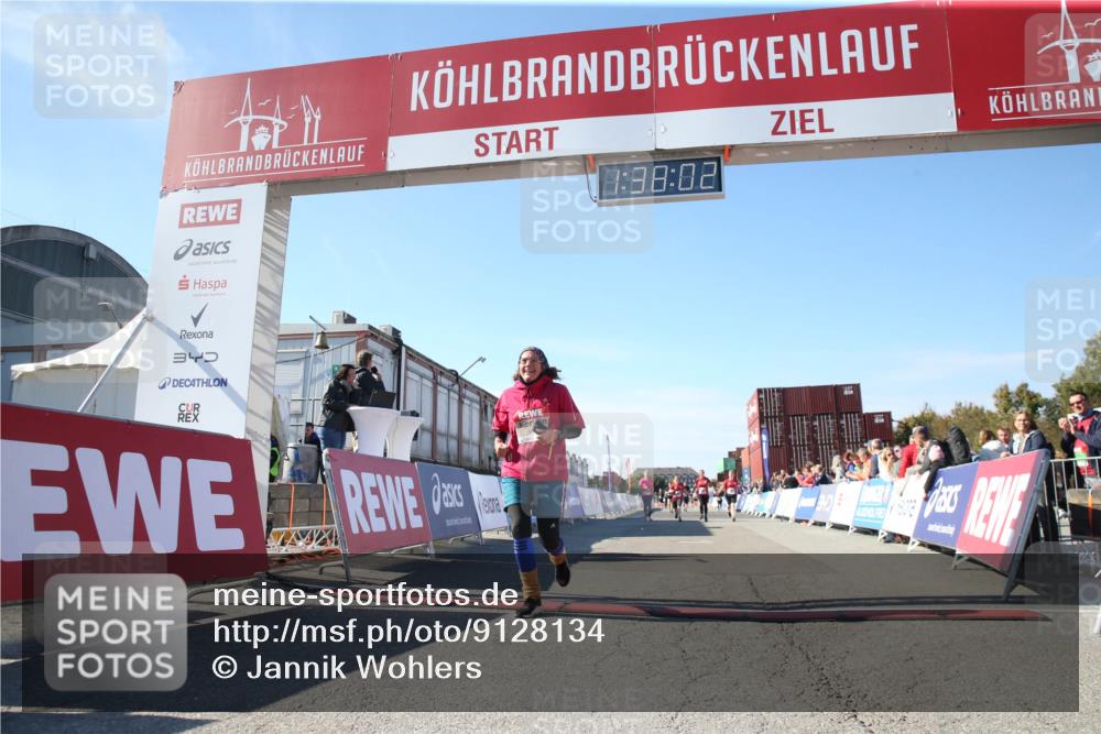 03.10.2025 - Köhlbrandbrückenlauf Jannik Wohlers http://msf.ph/oto/9128134 03.10.2025 13:38:02 Ziel 5188, 5343, 5409, 6515 meine-sportfotos.de