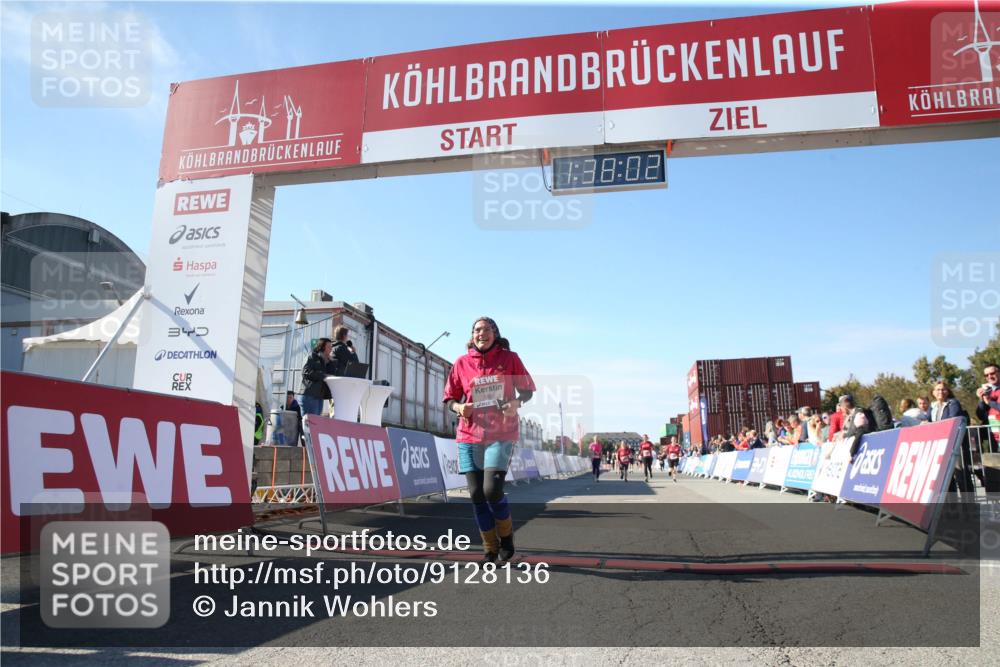 03.10.2025 - Köhlbrandbrückenlauf Jannik Wohlers http://msf.ph/oto/9128136 03.10.2025 13:38:02 Ziel 5188, 5343, 5409, 6515 meine-sportfotos.de