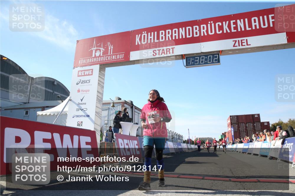 03.10.2025 - Köhlbrandbrückenlauf Jannik Wohlers http://msf.ph/oto/9128147 03.10.2025 13:38:03 Ziel 5188, 5343, 5409, 5632, 6515 meine-sportfotos.de