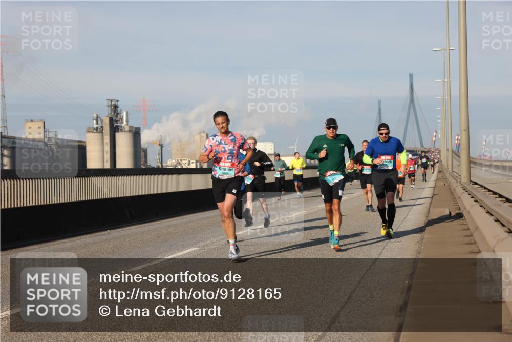 03.10.2025 - Köhlbrandbrückenlauf Lena Gebhardt http://msf.ph/oto/9128165 03.10.2025 09:48:04 Position 2 1039 meine-sportfotos.de