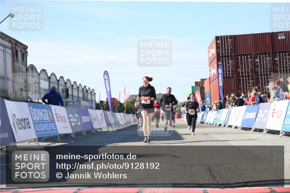03.10.2025 - Köhlbrandbrückenlauf Jannik Wohlers http://msf.ph/oto/9128192 03.10.2025 13:38:13 Ziel 4435, 5139, 5188, 5335, 5343, 5632, 6515 meine-sportfotos.de