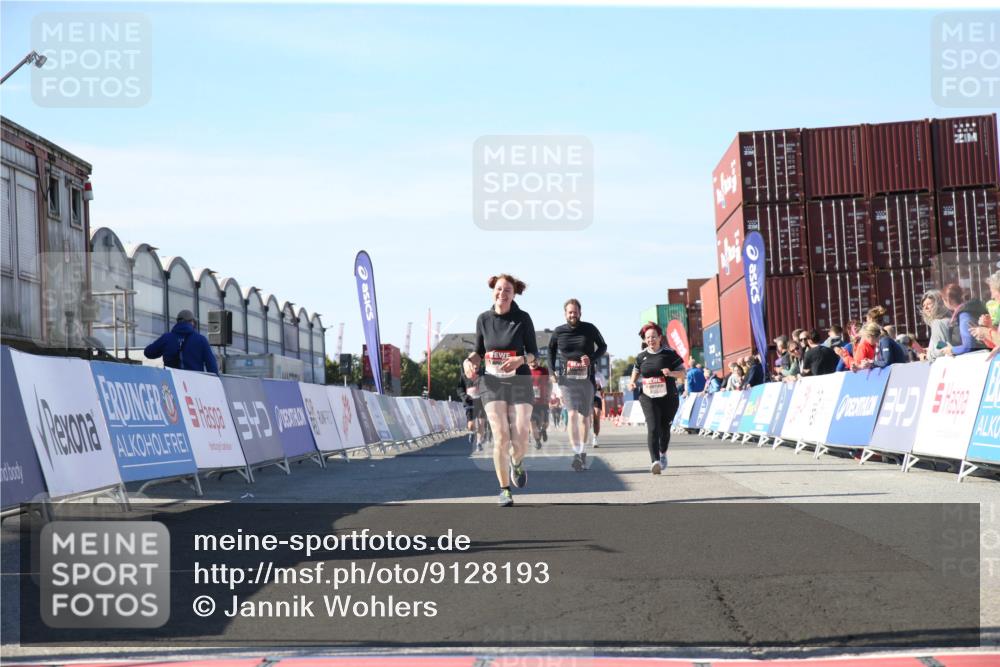 03.10.2025 - Köhlbrandbrückenlauf Jannik Wohlers http://msf.ph/oto/9128193 03.10.2025 13:38:13 Ziel 4435, 5139, 5188, 5335, 5343, 5632, 6515 meine-sportfotos.de