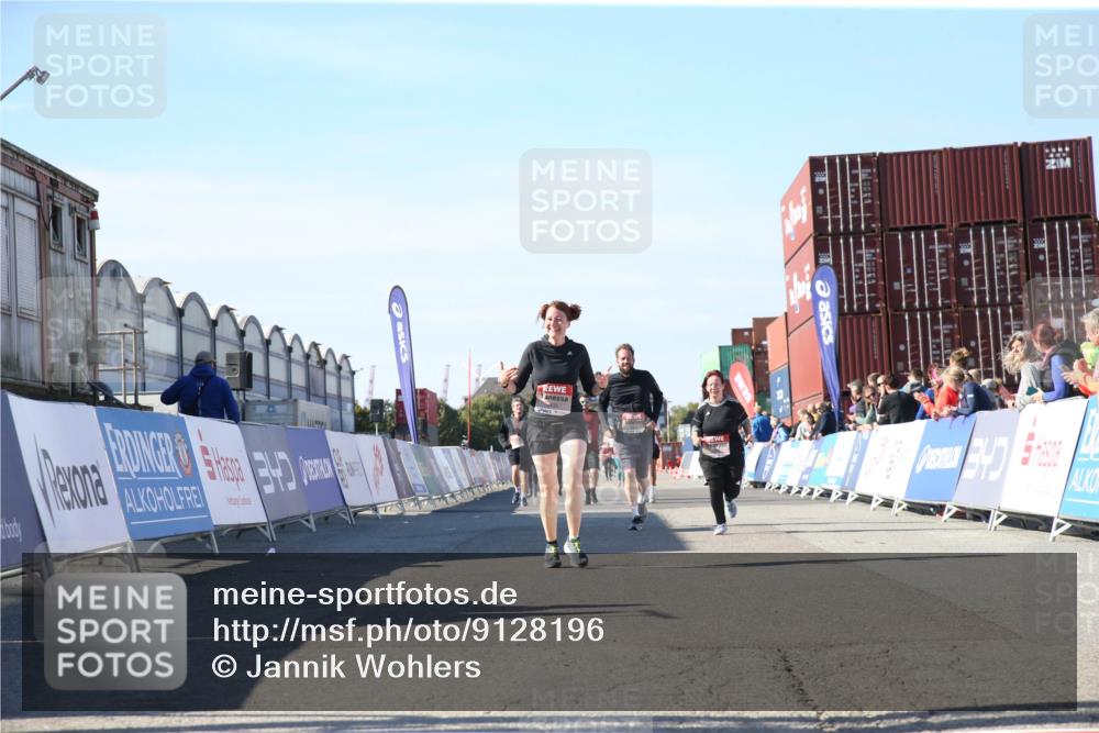 03.10.2025 - Köhlbrandbrückenlauf Jannik Wohlers http://msf.ph/oto/9128196 03.10.2025 13:38:14 Ziel 4435, 5139, 5188, 5335, 5343, 5632, 6515 meine-sportfotos.de