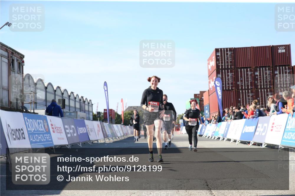 03.10.2025 - Köhlbrandbrückenlauf Jannik Wohlers http://msf.ph/oto/9128199 03.10.2025 13:38:14 Ziel 4435, 5139, 5188, 5335, 5343, 5632, 6515 meine-sportfotos.de