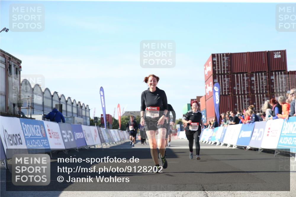 03.10.2025 - Köhlbrandbrückenlauf Jannik Wohlers http://msf.ph/oto/9128202 03.10.2025 13:38:15 Ziel 4435, 5139, 5188, 5335, 5343, 5632, 6515 meine-sportfotos.de
