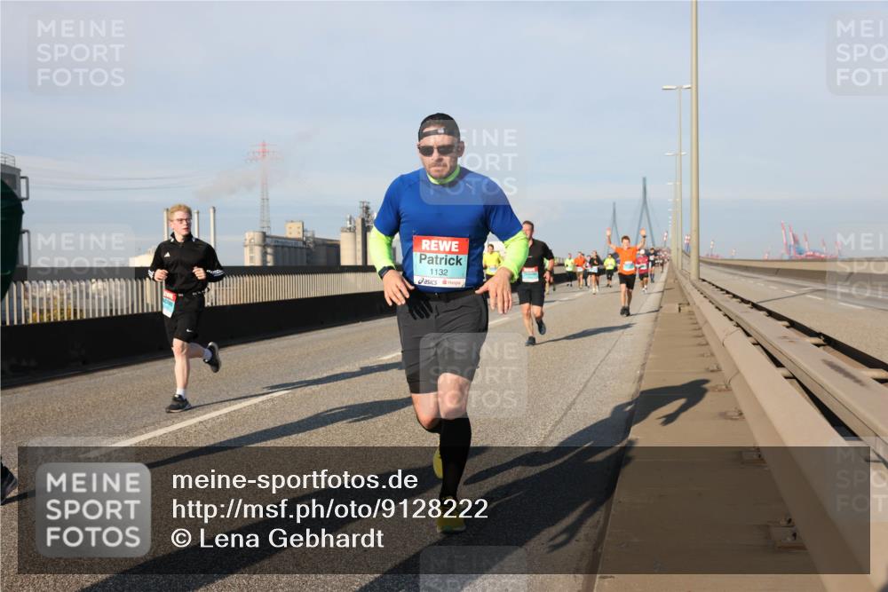 03.10.2025 - Köhlbrandbrückenlauf Lena Gebhardt http://msf.ph/oto/9128222 03.10.2025 09:48:07 Position 2 1132 meine-sportfotos.de