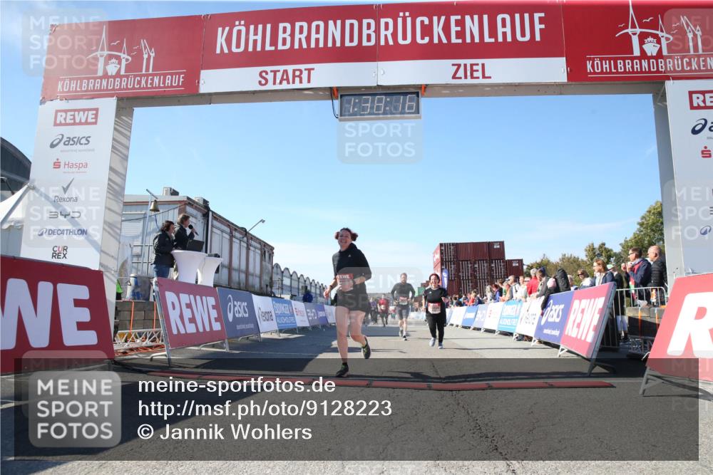 03.10.2025 - Köhlbrandbrückenlauf Jannik Wohlers http://msf.ph/oto/9128223 03.10.2025 13:38:16 Ziel 4435, 5139, 5188, 5335, 5343, 5632, 6515, 6582 meine-sportfotos.de