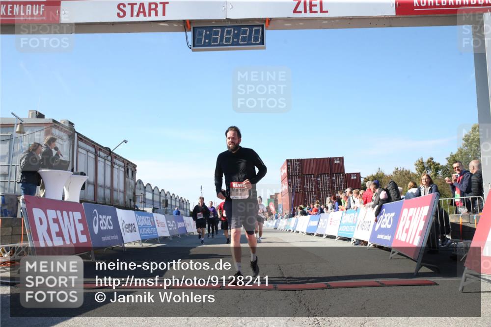03.10.2025 - Köhlbrandbrückenlauf Jannik Wohlers http://msf.ph/oto/9128241 03.10.2025 13:38:20 Ziel 4435, 5139, 5335, 5509, 6581, 6582, 6583 meine-sportfotos.de