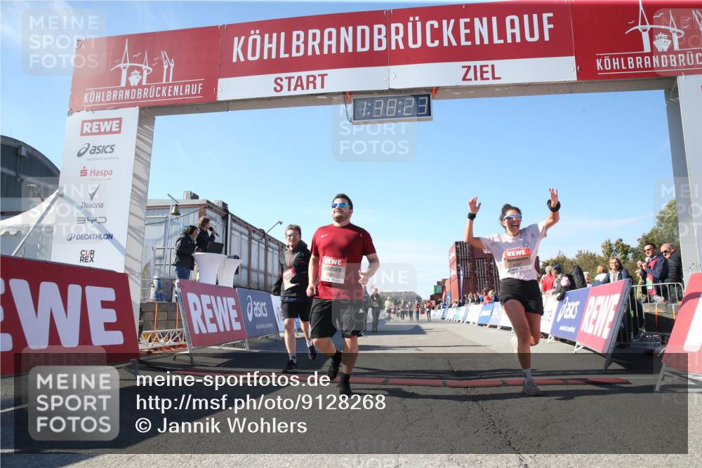 03.10.2025 - Köhlbrandbrückenlauf Jannik Wohlers http://msf.ph/oto/9128268 03.10.2025 13:38:24 Ziel 4435, 4697, 5139, 5335, 5439, 5509, 6581, 6582, 6583 meine-sportfotos.de