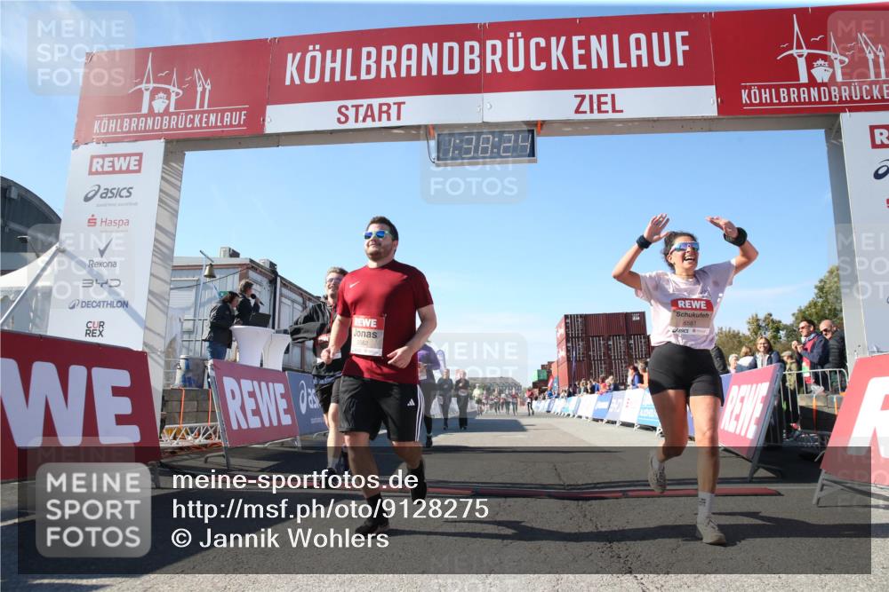 03.10.2025 - Köhlbrandbrückenlauf Jannik Wohlers http://msf.ph/oto/9128275 03.10.2025 13:38:24 Ziel 4435, 4697, 5139, 5335, 5439, 5509, 6581, 6582, 6583 meine-sportfotos.de