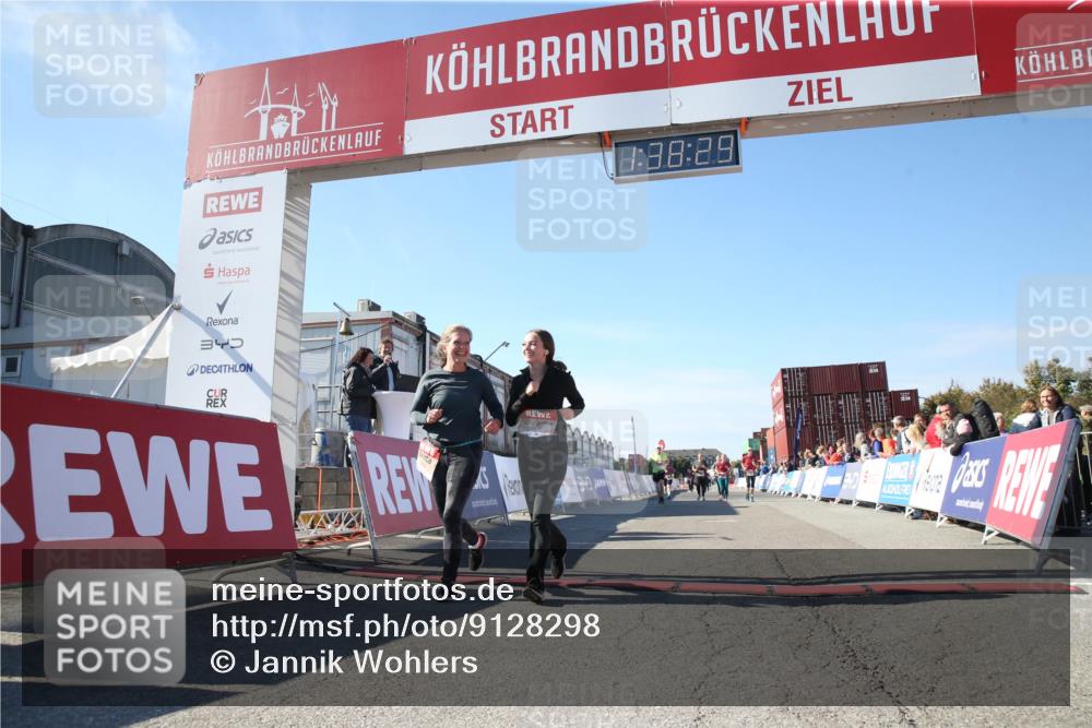 03.10.2025 - Köhlbrandbrückenlauf Jannik Wohlers http://msf.ph/oto/9128298 03.10.2025 13:38:29 Ziel 4697, 5139, 5439, 5509, 6201, 6581, 6582, 6583 meine-sportfotos.de