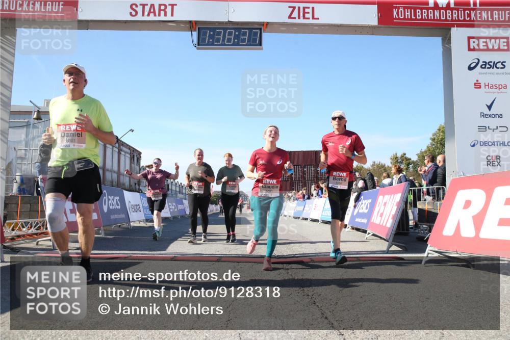03.10.2025 - Köhlbrandbrückenlauf Jannik Wohlers http://msf.ph/oto/9128318 03.10.2025 13:38:37 Ziel 4697, 4884, 5439, 5564, 5590, 5591, 6179, 6201 meine-sportfotos.de