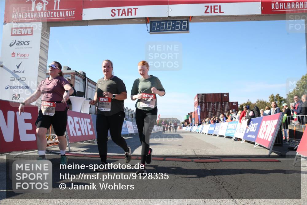 03.10.2025 - Köhlbrandbrückenlauf Jannik Wohlers http://msf.ph/oto/9128335 03.10.2025 13:38:39 Ziel 4884, 5564, 5590, 5591, 6179, 6201 meine-sportfotos.de