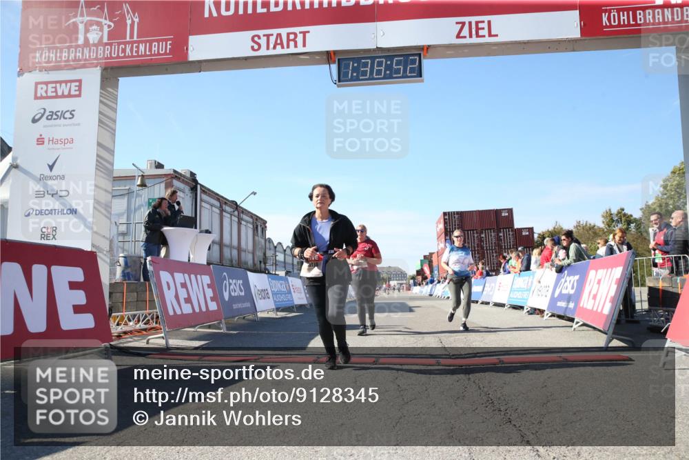 03.10.2025 - Köhlbrandbrückenlauf Jannik Wohlers http://msf.ph/oto/9128345 03.10.2025 13:38:52 Ziel 4723, 5529, 5533, 5584, 6030, 6640 meine-sportfotos.de